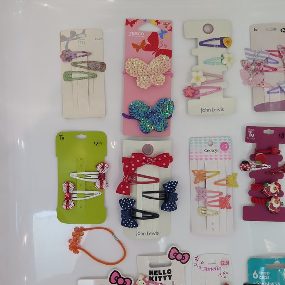 Selection of hair slides - Picture 2 of 10